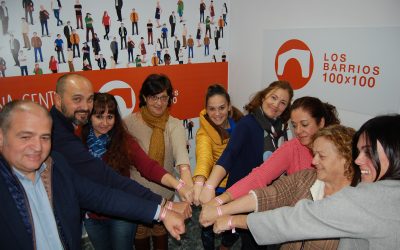 Los Barrios 100×100 apoya la campaña de pulseras benéficas de la Asociación Unidos Contra el Cancer de la Villa