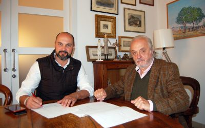 Alconchel firma ante notario aumentar el servicio de limpieza viaria y de parques y jardines